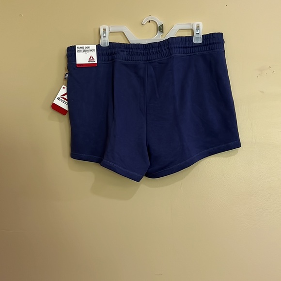 Reebok 3/$25 Blue relaxed fit women’s XL athletic shorts - Picture 2 of 4